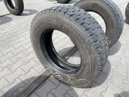 Opona ciężarowa używana napędowa 215/75R17.5 PIRELLI TR85 AMARANTO / 11mm