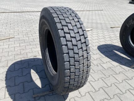  Opona ciężarowa używana napędowa 285/70R19.5 BIEŻNIKOWANA TYP MICHELIN XDE2 / 16-17mm