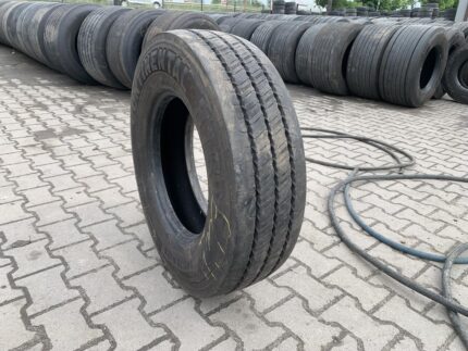  Opona używana ciężarowa naczepowa 245/70R17.5 CONTINENTAL HTR2+ / 11-12mm