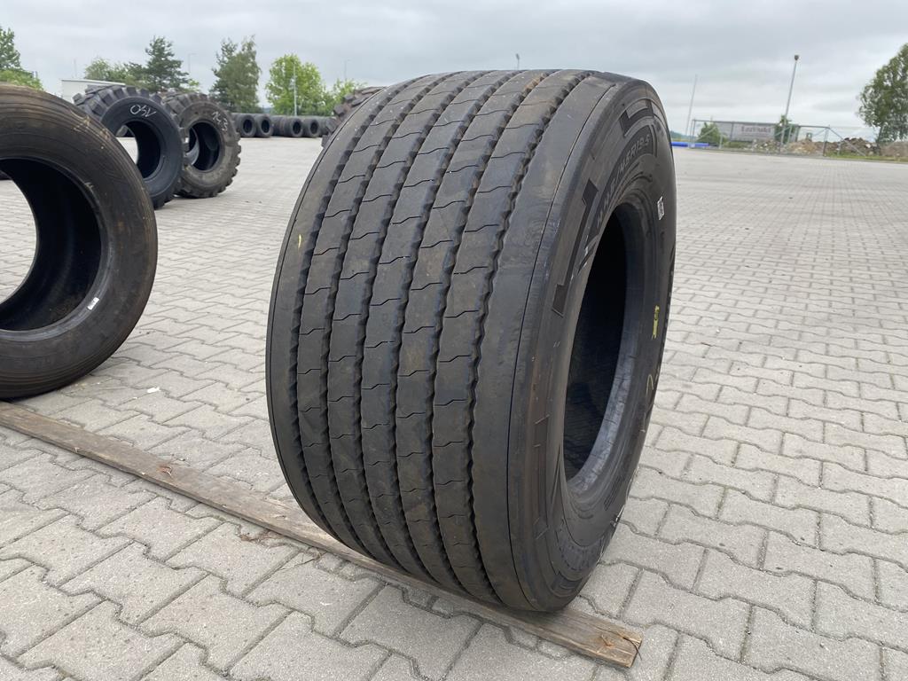 Opona ciężarowa używana naczepowa 445/45R19.5 FORTUNE FTH135 / 12mm Opona ciężarowa używana naczepowa 445/45R19.5 FORTUNE FTH135 / 12mm
