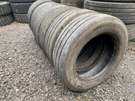 Opony ciężarowe używane naczepowe 205/65R17.5 MICHELIN XMULTI T2 / Pogłębiany bieżnik