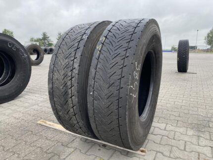  Opony ciężarowe używane napędowe 315/80R22.5 GOODYEAR KMAX D / 9-12mm