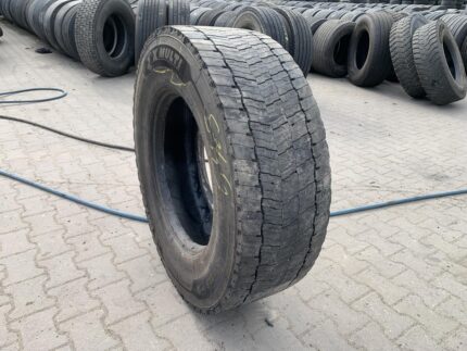  Opona używana ciężarowa napędowa 315/70R22.5 MICHELIN X MULTI D / 8-9mm