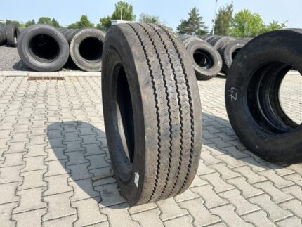  Opona ciężarowa używana przednia 275/70R22.5 CONTINENTAL CONTI URBAN HA3 / 14-15mm