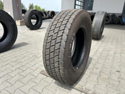 Opona ciężarowa używana napędowa 315/70R22.5 BARUM BD200 ROAD / 13-15mm