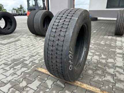  Opona ciężarowa używana prowadząca 315/60R22.5 GOODYEAR KMAX S GEN-2 / 8-9mm