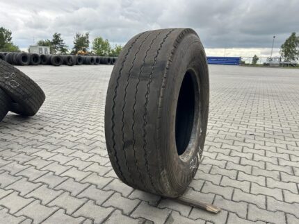  Opona ciężarowa używana naczepowa 385/65R22.5 PIRELLI ST25 PLUS / 5-7mm