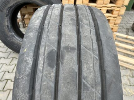 Opona ciężarowa używana naczepowa 425/65R22.5 GOODYEAR REGIONAL RHT II / 15mm