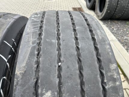 Opony ciężarowe używane naczepowe 445/65R22.5 CONTINENTAL HTR2 / 14-15mm