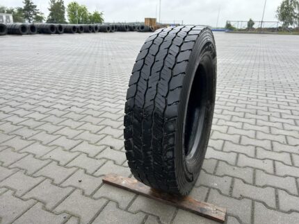  Opona ciężarowa używana napędowa 215/75R17.5 HANKOOK SMART FLEX DH35 / 8-10mm