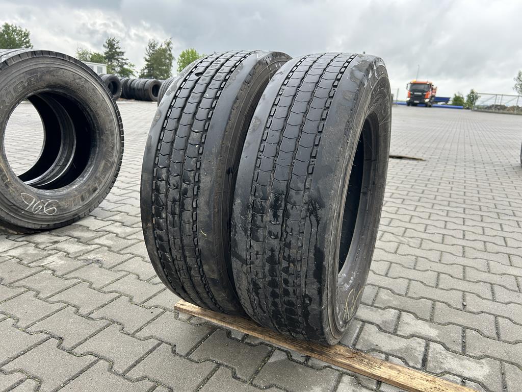 Opona ciężarowa używana przednia 265/70R19.5 MICHELIN X MULTI Z / 5-8mm Opona ciężarowa używana przednia 265/70R19.5 MICHELIN X MULTI Z / 5-8mm