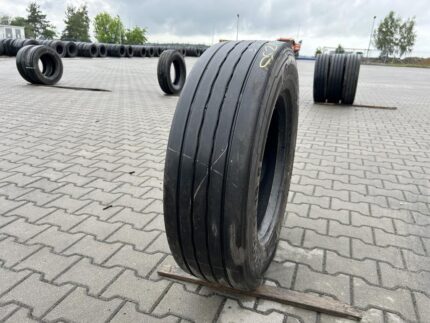 Opona ciężarowa używana naczepowa 245/70R19.5 CONTINENTAL CONTI HYBRID HT3 / 5-6mm