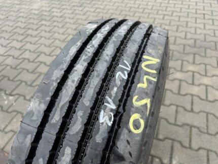 Opona ciężarowa używana naczepowa 245/70R19.5 PIRELLI ST55 / 100% BIEŻNIKA
