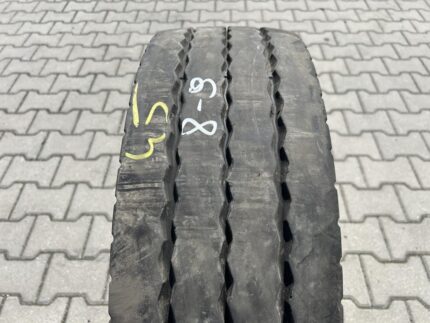 Opona ciężarowa używana naczepowa 235/75R17.5 BRIDGESTONE R-TRAILER 001 / 8-9mm