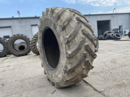 Opona używana 650/75r38 Trelleborg TM800 / 60% bieżnika