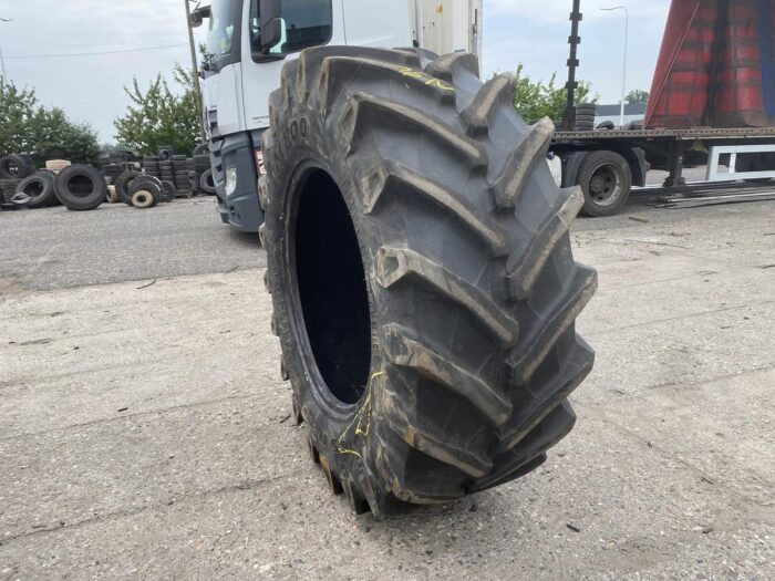 Opona używana 540/65r30 Trelleborg TM800 Radial / 80% bieżnika