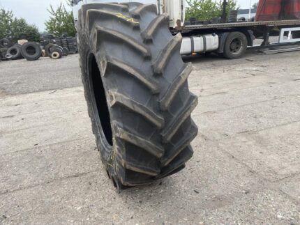 Opona używana 540/65r30 Trelleborg TM800 Radial / 80% bieżnika