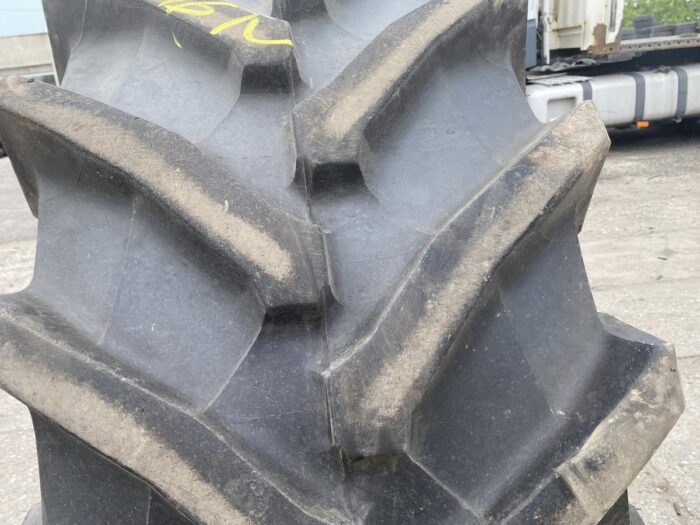 Opona używana 540/65r30 Trelleborg TM800 Radial / 80% bieżnika
