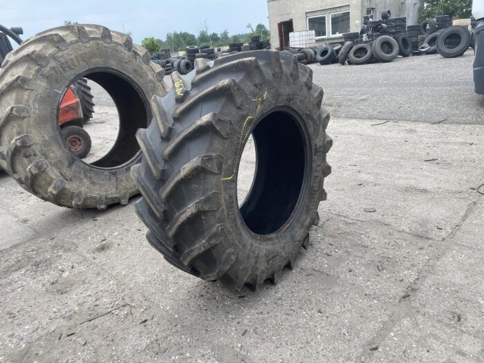 Opona używana 540/65r30 Trelleborg TM800 Radial / 80% bieżnika