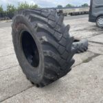  Opona używana przemysłowa 405/70-20 Camso MPT / 90% bieżnika