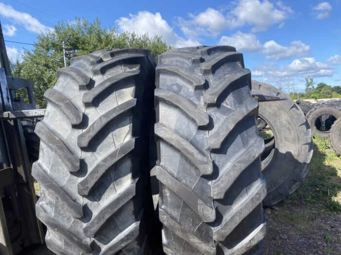 Opona do maszyn rolniczych 710/75R42 TRELLEBORG TM800 / 80% bieżnika