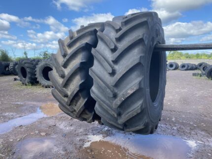 Opony rolnicze 600/70R30 MICHELIN AXIOXBIB 2 MACHXBIB / 99% bieżnika