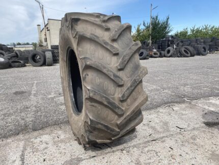 Opona używana 600/70r30 BKT AGRIMAX RT765 / 70% bieżnika