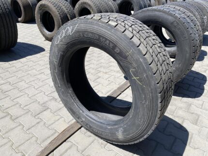 Opona ciężarowa używana napędowa 295/60R22.5 BIEŻNIKOWANA TYP BRIDGESTONE M749 / POGŁĘBIANA
