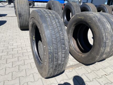  Opona ciężarowa używana uniwersalna 275/70R22.5 GOODYEAR URBANMAX MCD TRACTION / 13-14mm
