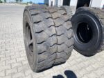 Opona przemysłowa wysokiej wydajności 12.00-20 BKT POWER TRAX HD / 60% Bieżnika