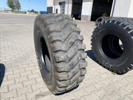Opona przemysłowa do maszyn budowlanych 405/70R20 GOODYEAR POWERLOAD / 90% Bieżnika
