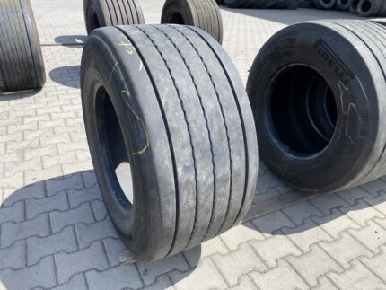  Opona ciężarowa używana naczepowa 445/45R19.5 BIEŻNIKOWANA TYP CONTINENTAL HYBRID HT3 / 11-12mm