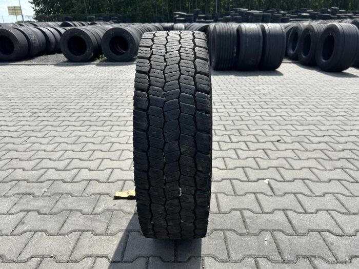 Opona ciężarowa używana napędowa 235/75R17.5 CONTINENTAL CONTI SCANDINAVIA LD3 / 12-13mm