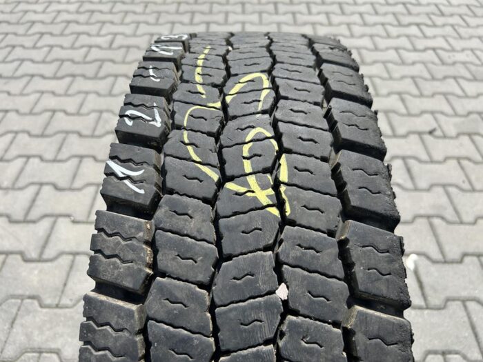 Opona ciężarowa używana napędowa 235/75R17.5 CONTINENTAL CONTI SCANDINAVIA LD3 / 12-13mm