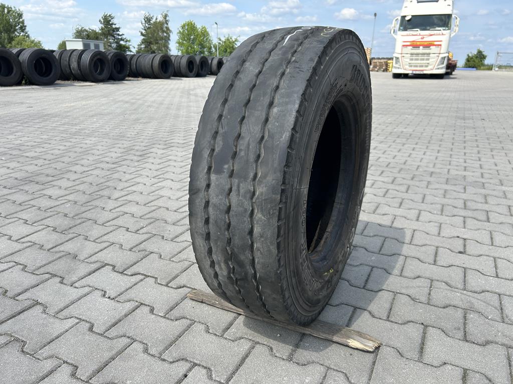 Opona ciężarowa używana naczepowa 235/75R17.5 BRIDGESTONE R-TRAILER 001 / 10mm Opona ciężarowa używana naczepowa 235/75R17.5 BRIDGESTONE R-TRAILER 001 / 10mm