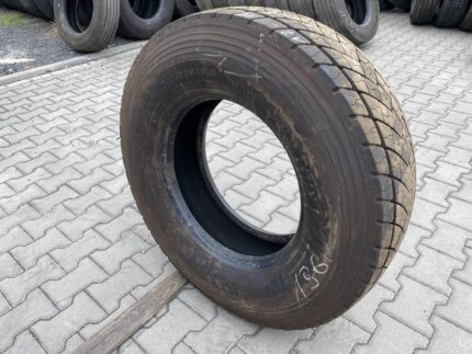 Opona ciężarowa używana napędowa 305/70R19.5 GOODYEAR KMAX D / 12-14mm