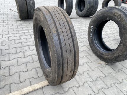 Opony ciężarowe używana naczepowa 215/75R17.5 GOODYEAR MARATHON LHT / 12-13mm