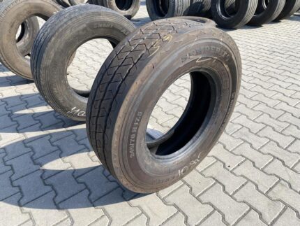 Opona ciężarowa używana naczepowa 245/70R17.5 SEMPERIT RUNNER T3 / 100% Bieżnika