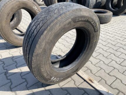Opona ciężarowa używana prowadząca 245/70R17.5 HANKOOK SMART FLEX AH35 / 9mm