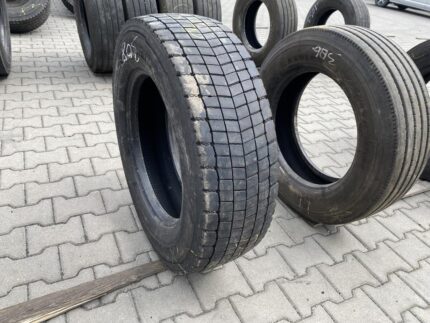  Opona ciężarowa używana naczepowa 245/70R19.5 CONTINENTAL CONTI HYBRID HD3 / 10-11mm