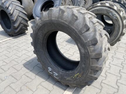 Opona przemysłowa do Bobcata 12-16.5 (305/70-16.5) ALLIANCE SUPER TRACTION / 12-13mm