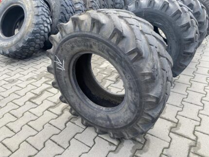 Opona przemysłowa do koparki 11.5/80-15.3 ALLIANCE IMPLEMENT / 30% Bieżnika