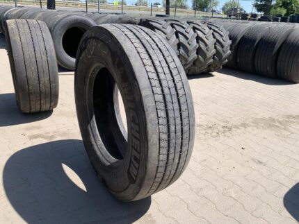  Opona ciężarowa przednia 315/70R22.5 MICHELIN X LINE ENERGY Z / 8mm