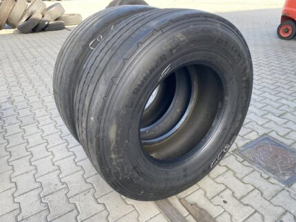 Opony ciężarowe używane naczepowe 385/65R22.5 SEMPERIT RUNNER T2 / 8mm