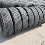  Opony ciężarowe napędowe 295/80R22.5 BIEŻNIKOWANA TYP KOSTKA / 8-13mm