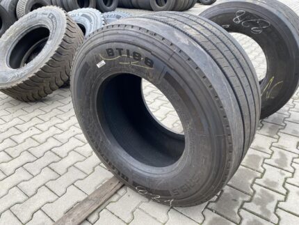 Opona ciężarowa używana naczepowa 445/45R19.5 BLACKLION BT188 / 10-11mm