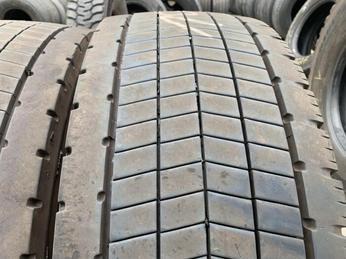 Opony używane ciężarowe napędowe 295/60R22.5 CONTINENTAL CONTI ECOPLUS HD3+ / 10-14mm