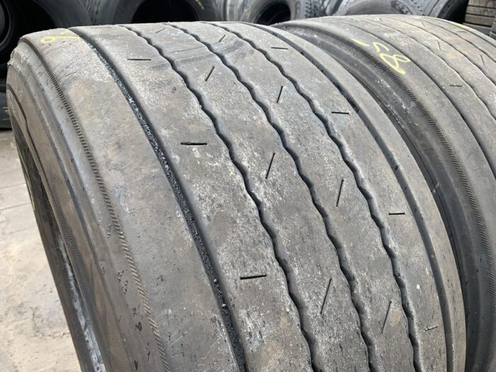 Opony używane ciężarowe do naczepy mega 435/50R19.5 CONTINENTAL CONTI HYBRID HT3+ / 8-10mm