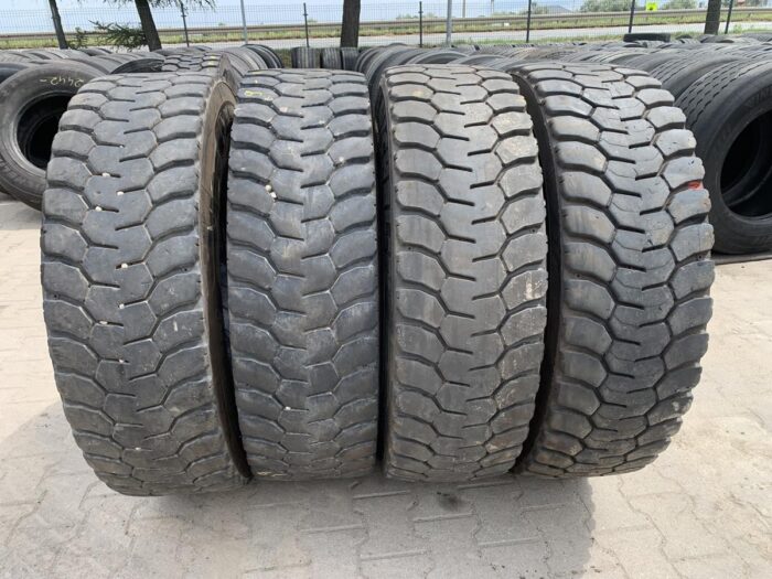 Opony ciężarowe używane napędowe budowlane 315/80R22.5 MICHELIN X WORKS D / 9-13mm