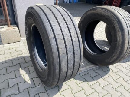  Opona ciężarowa używana naczepowa 385/55R22.5 UNIROYAL TH40 / 13mm